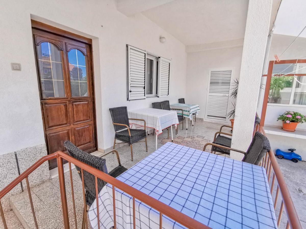Apartments Patrick Baška Voda Exterior foto